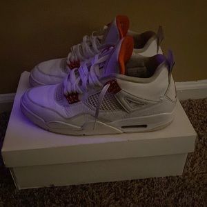 2020 metallic orange retro 4s, barely worn, purchased from GOAT